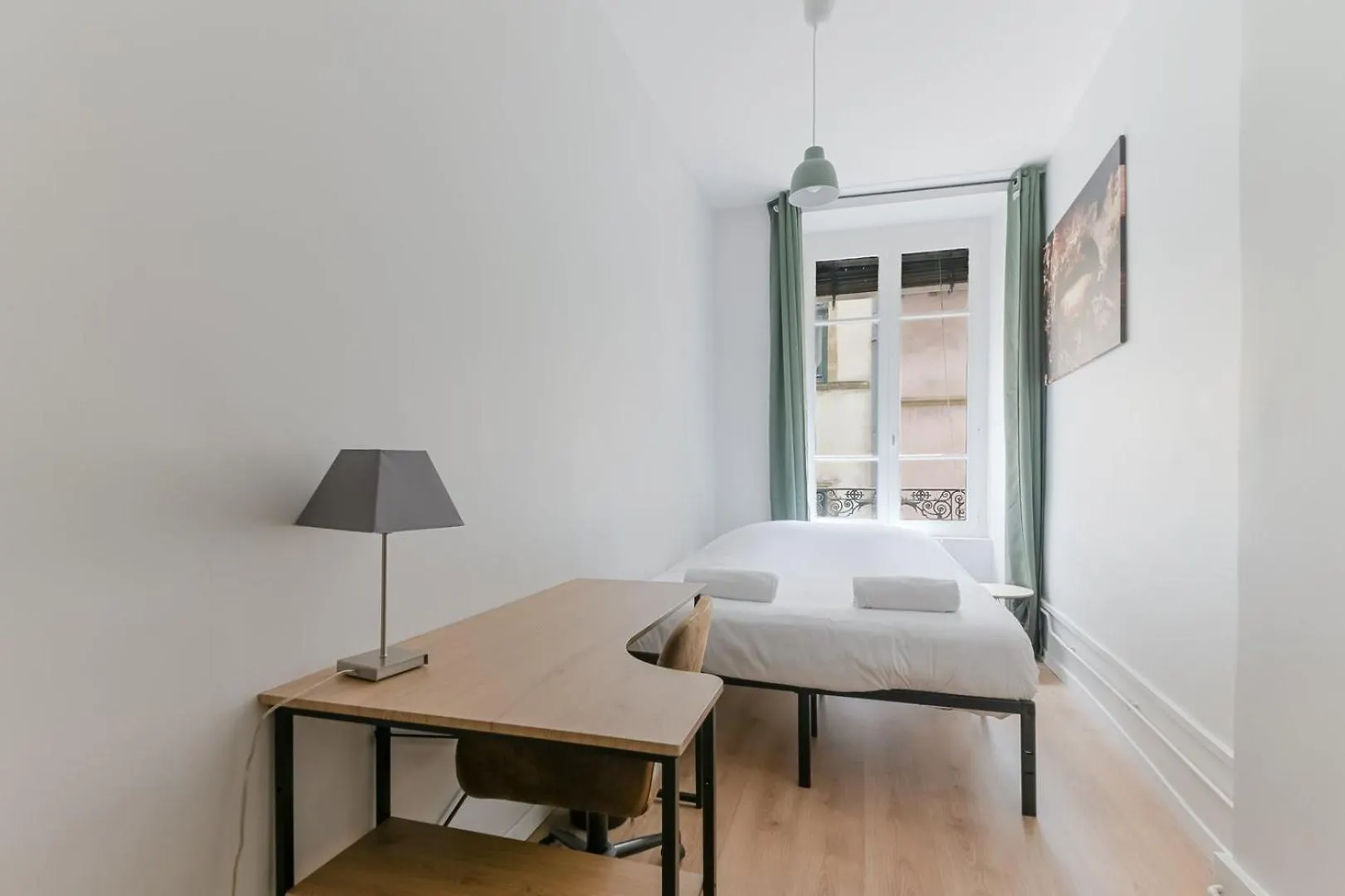 Апартаменты Guestready - Old Lyon Retreat Steps From The Metro
